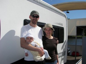 Katja, Julian und die 5 Monate alte Lina aus Heidelberg