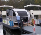 Wohnwagen rollt auf freecamper